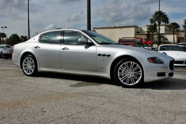 2012 MASERATI QUATTROPORTE 4 DOOR SEDAN