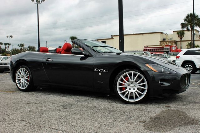 2011 MASERATI GRAND TURISMO CONVERTIBLE