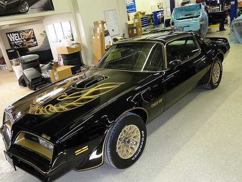 1977 PONTIAC TRANS AM 2 DOOR COUPE