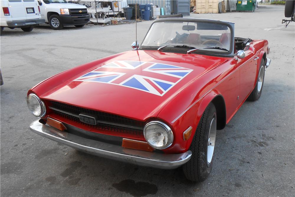 1972 TRIUMPH TR-6 ROADSTER