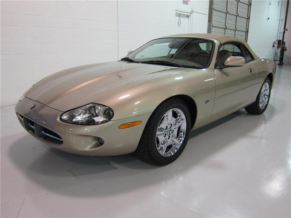 1999 JAGUAR XK8 CONVERTIBLE