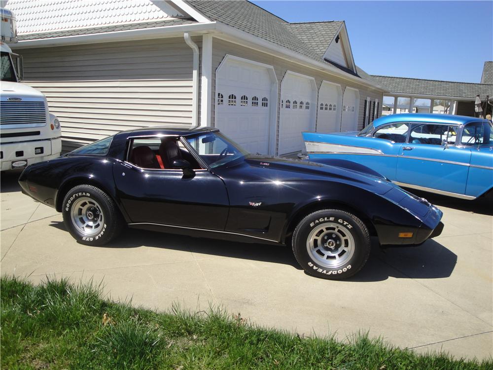 1978 CHEVROLET CORVETTE 2 DOOR COUPE