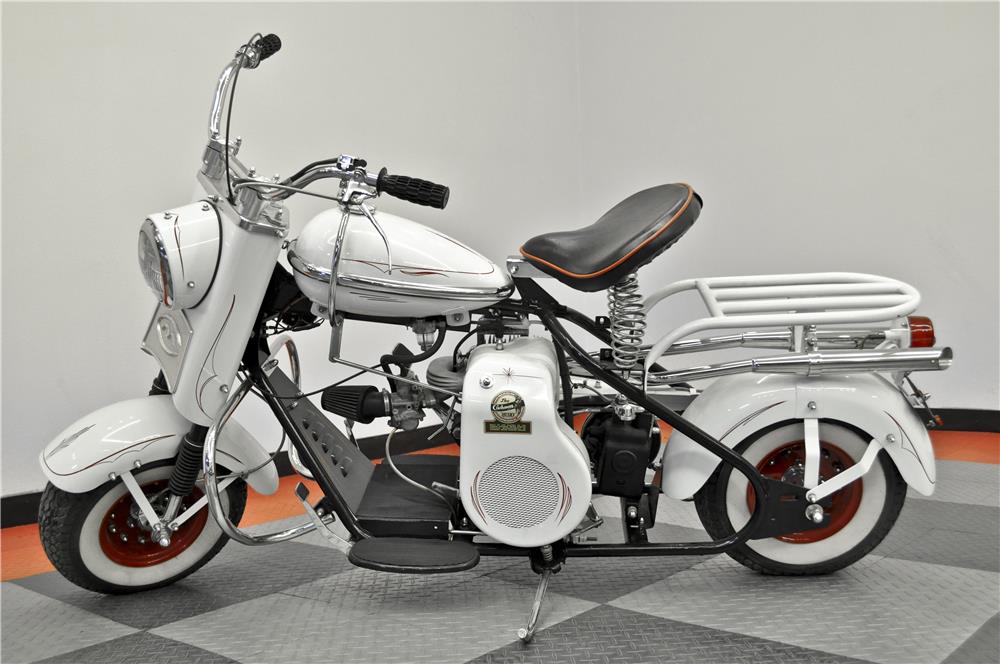 1959 CUSHMAN EAGLE SCOOTER