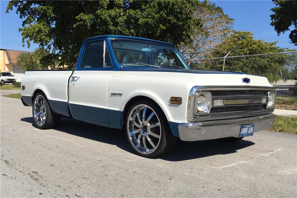 1970 CHEVROLET C-10 CUSTOM PICKUP