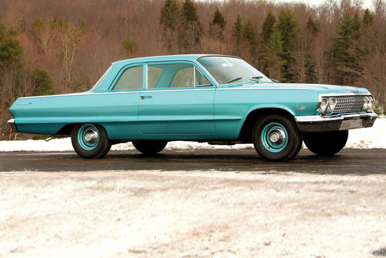 1963 CHEVROLET BISCAYNE 2 DOOR SEDAN