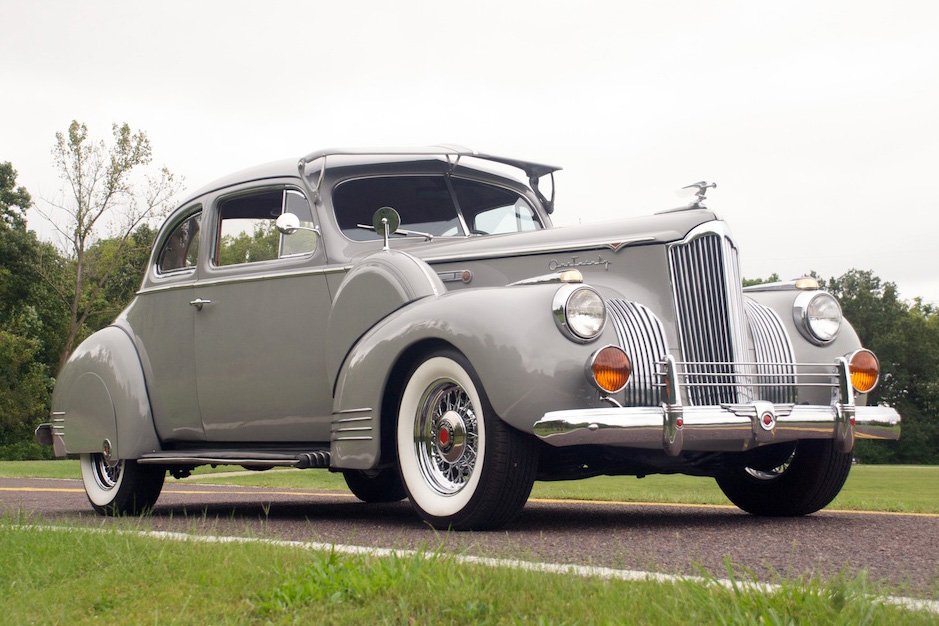 1941 PACKARD 120