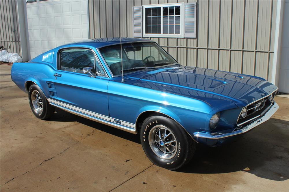 1967 FORD MUSTANG FASTBACK