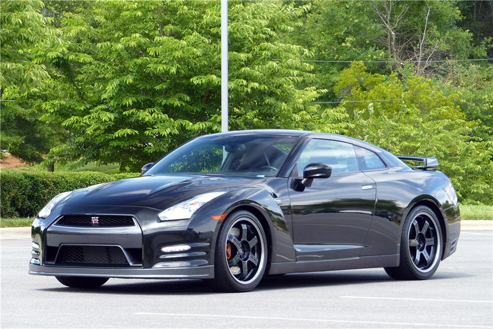 2012 NISSAN GTR TWIN TURBO