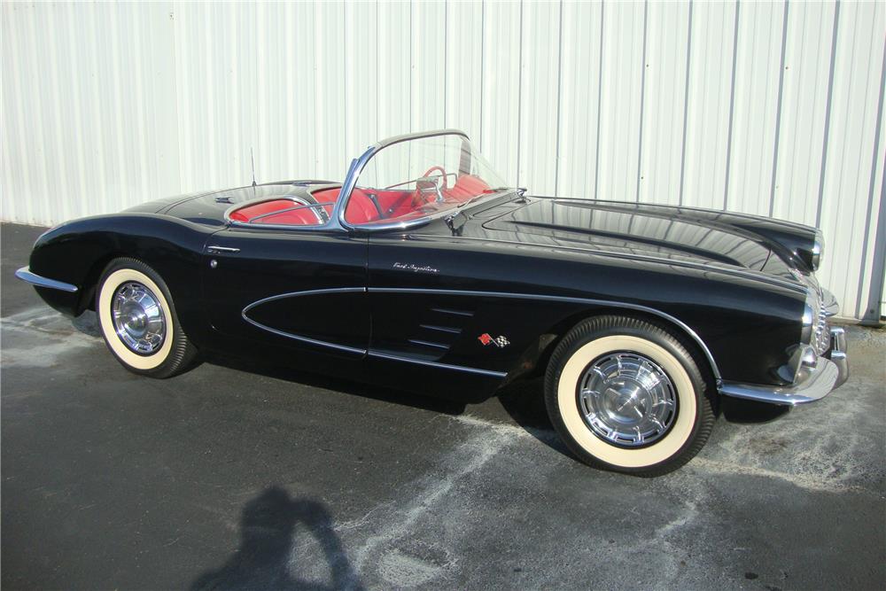 1960 CHEVROLET CORVETTE CONVERTIBLE