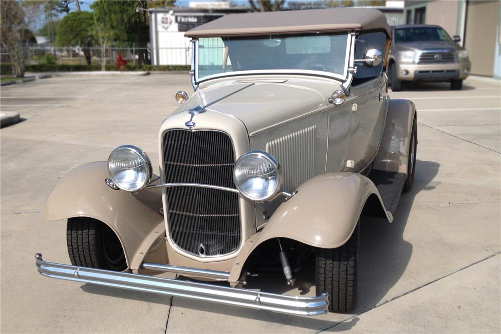 1932 FORD CUSTOM ROADSTER