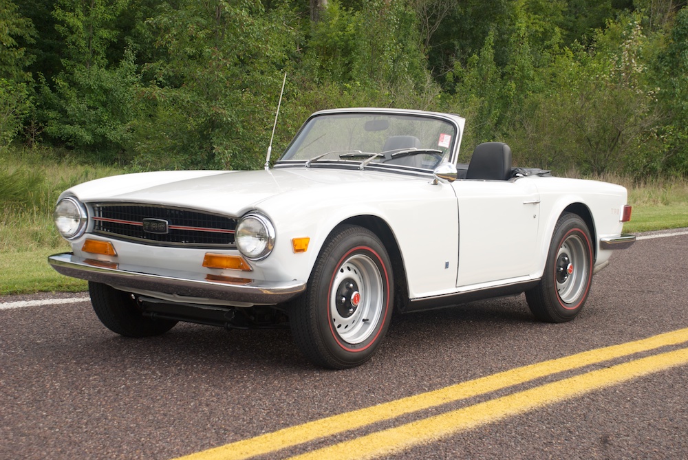 1969 TRIUMPH TR-6 CONVERTIBLE