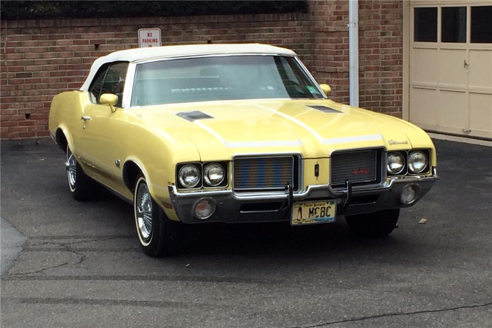 1972 OLDSMOBILE CUTLASS CONVERTIBLE