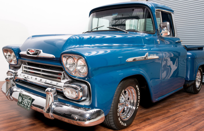 1958 CHEVROLET APACHE PICKUP