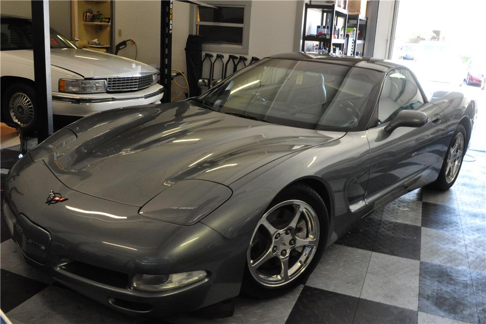 2004 CHEVROLET CORVETTE