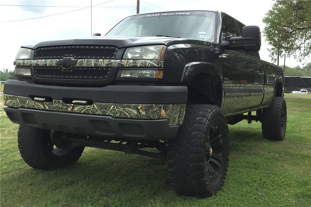 2004 CHEVROLET SILVERADO CUSTOM 2500 HD DURAMAX DIESEL