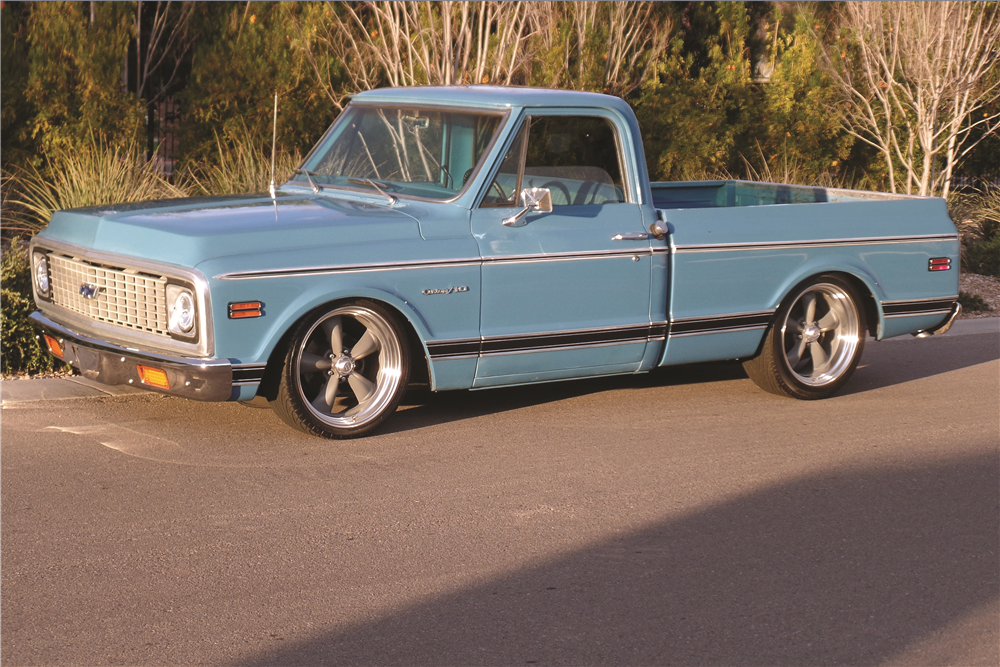 1972 CHEVROLET C-10 CUSTOM PICKUP