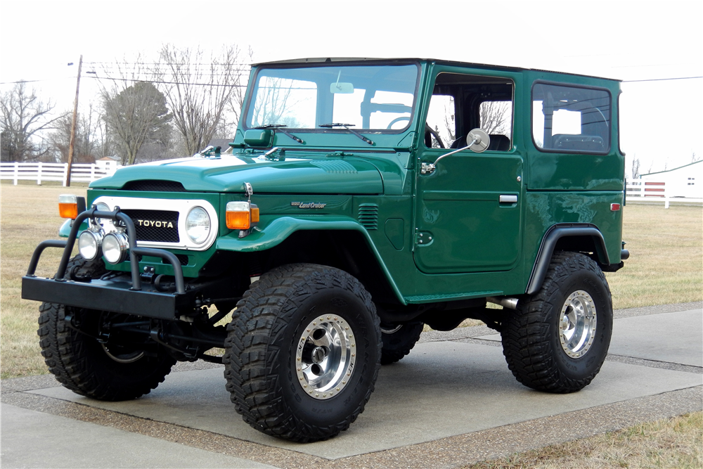 1976 TOYOTA LAND CRUISER FJ-40 