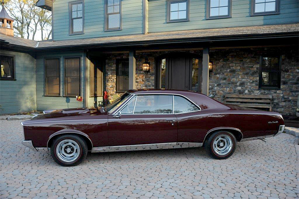 1967 PONTIAC GTO