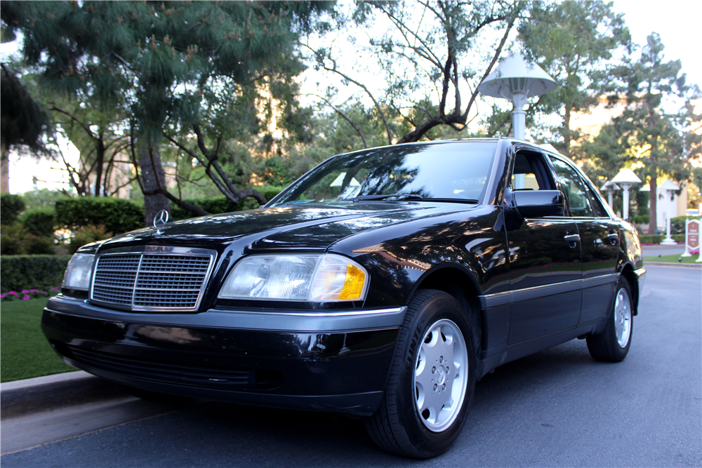 1996 MERCEDES-BENZ 220 