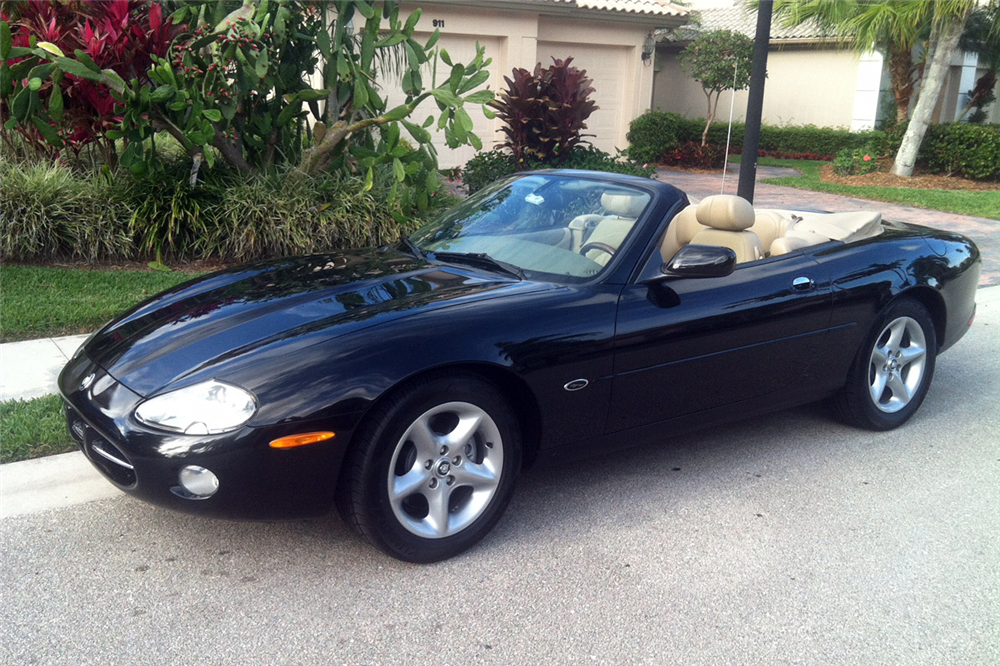 2001 JAGUAR XK8 CONVERTIBLE