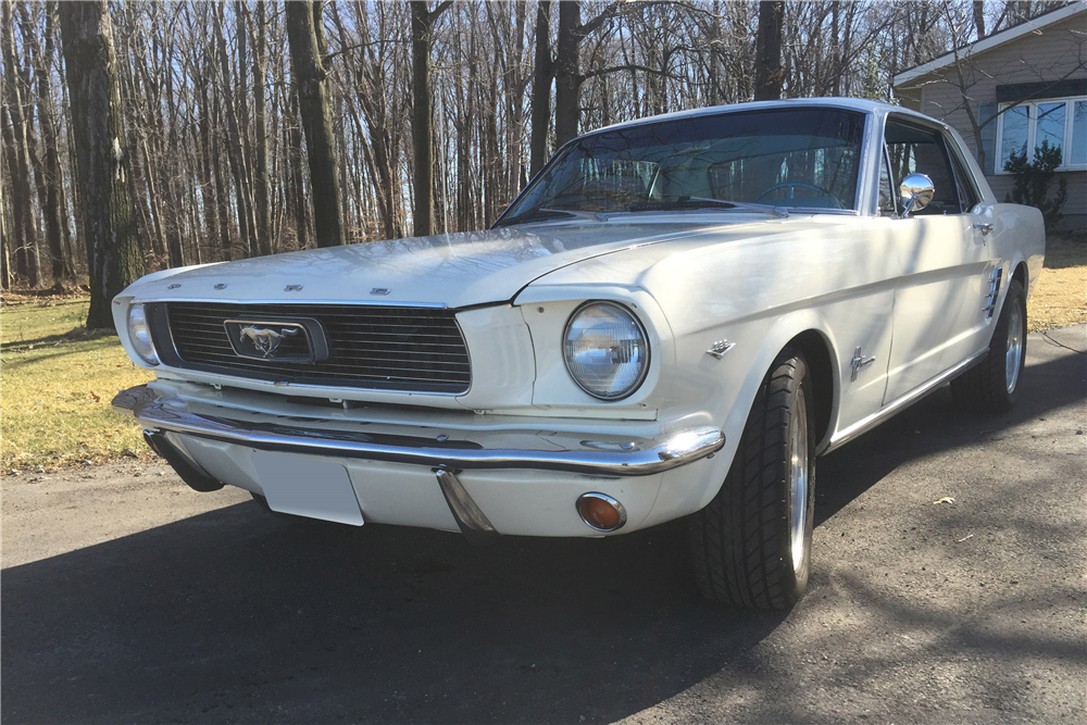 1966 FORD MUSTANG 