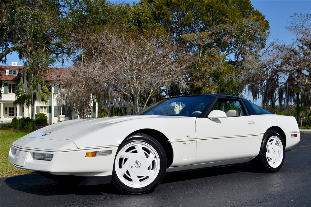 1988 CHEVROLET CORVETTE 35TH ANNIVERSARY EDITION