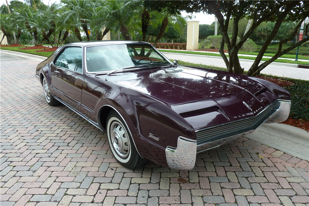 1966 OLDSMOBILE TORONADO