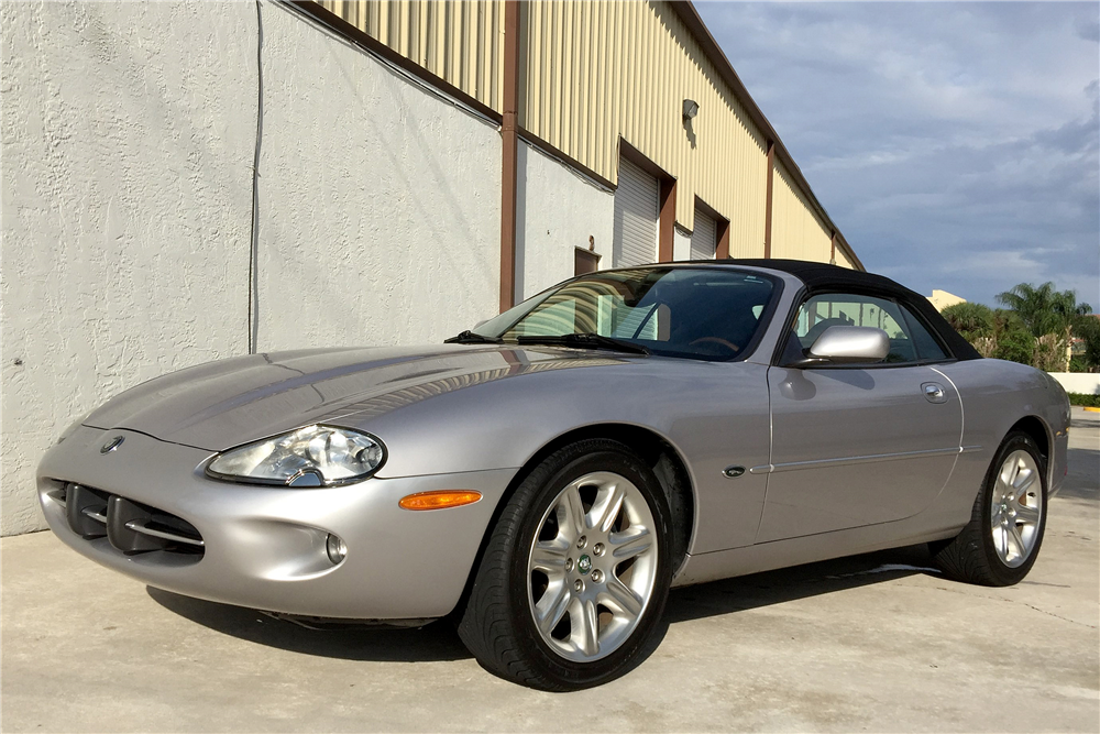 2000 JAGUAR XK8 CONVERTIBLE