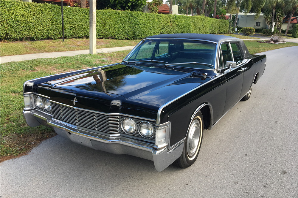 1968 LINCOLN CONTINENTAL 4-DOOR SEDAN