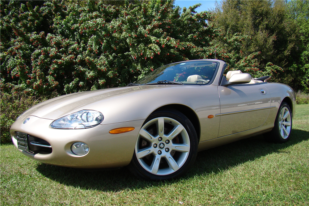 2003 JAGUAR XK8 CONVERTIBLE