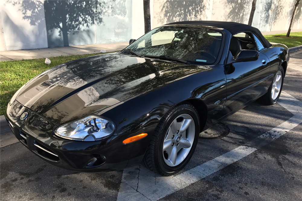 1999 JAGUAR XK8 CONVERTIBLE