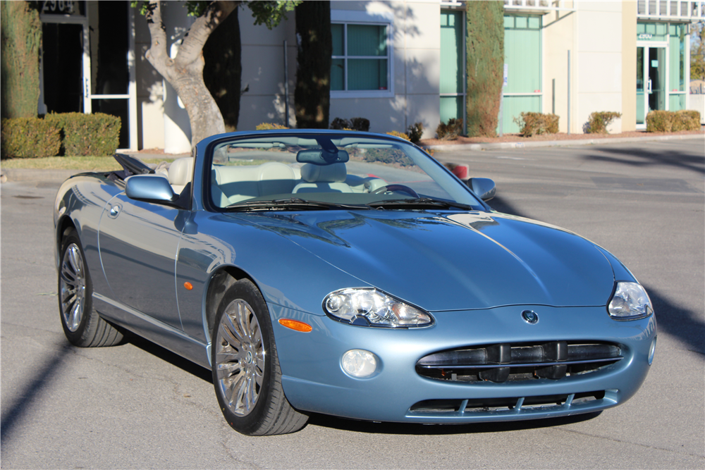 2005 JAGUAR XK8 