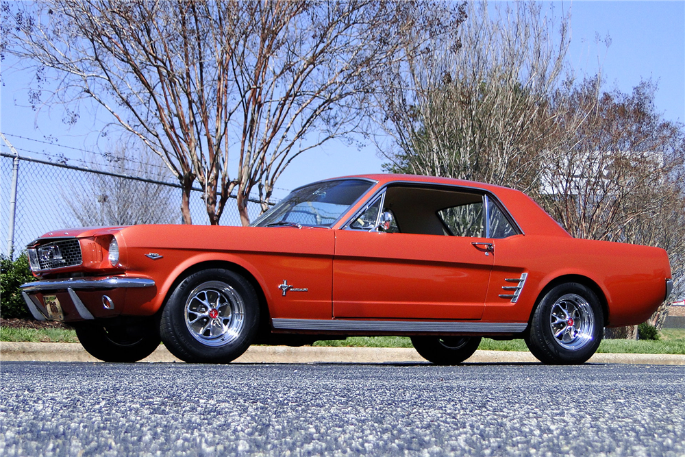 1966 FORD MUSTANG 