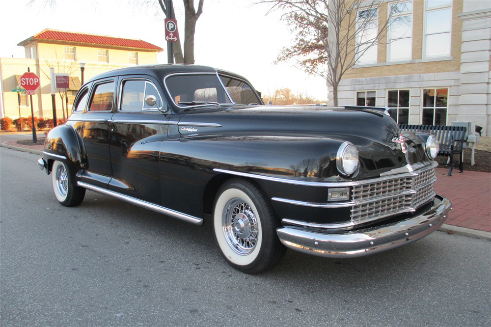 1946 CHRYSLER NEW YORKER CUSTOM SEDAN