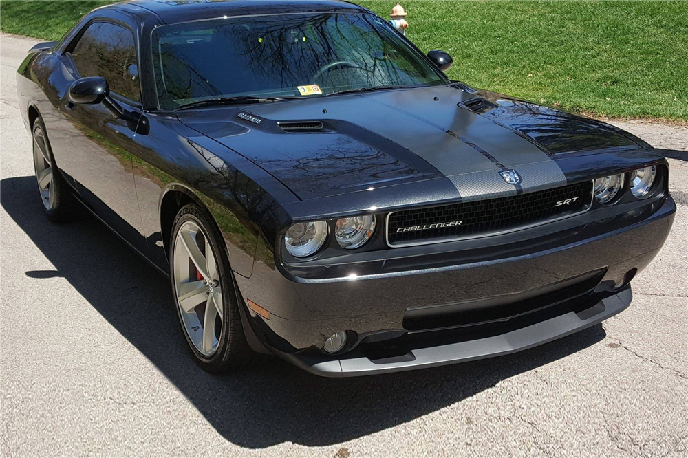 2009 DODGE CHALLENGER SRT8 