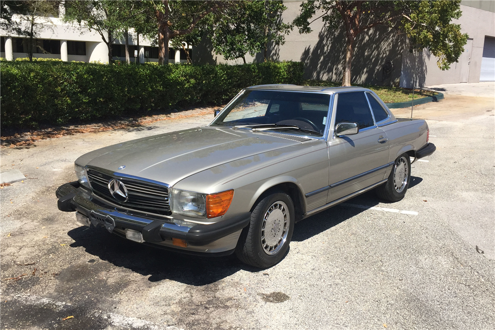 1988 MERCEDES-BENZ 560SL CONVERTIBLE