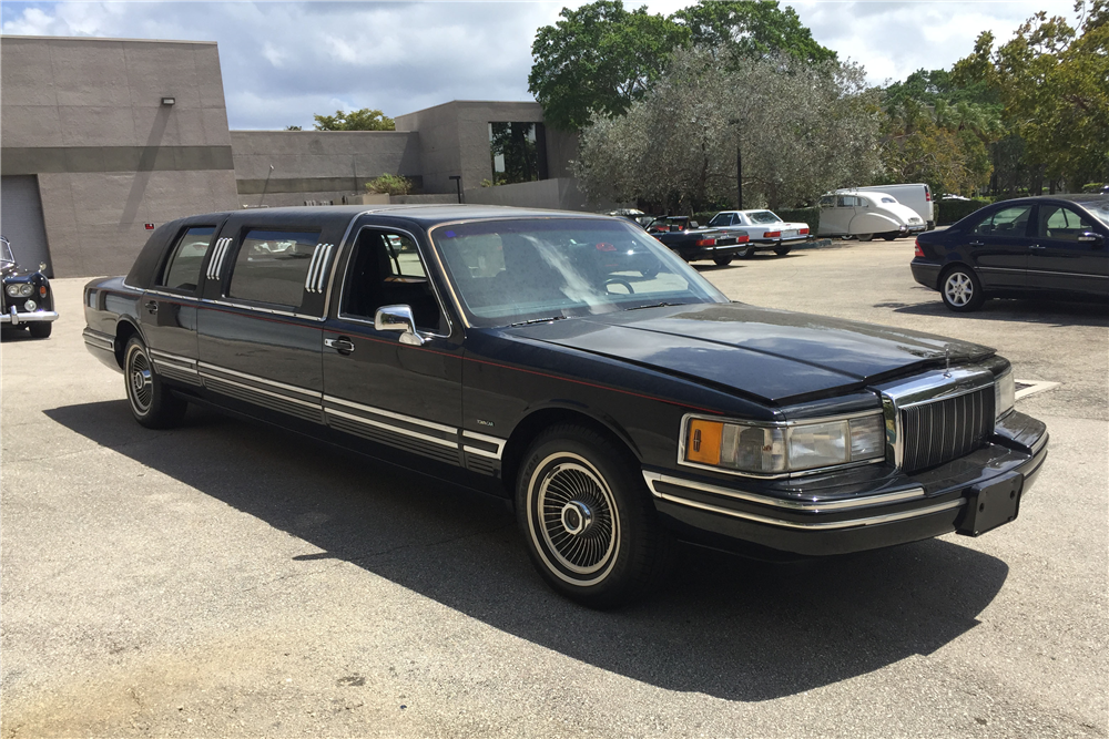 1992 LINCOLN TOWNCAR LIMO