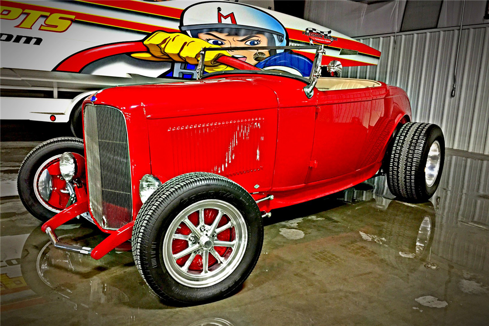 1932 FORD DEUCE CUSTOM CONVERTIBLE