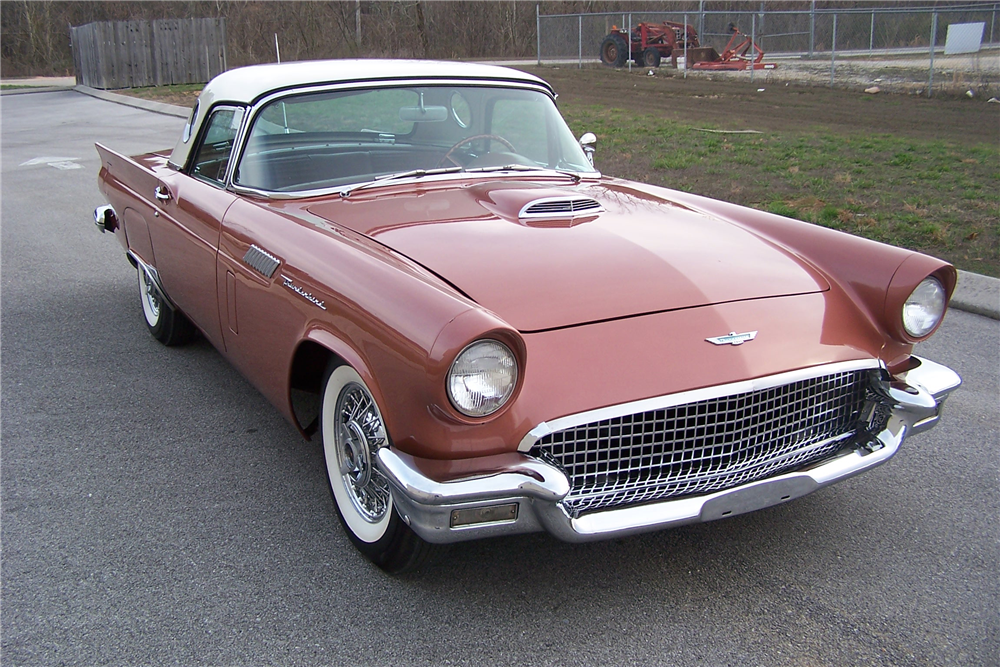 1957 FORD THUNDERBIRD 