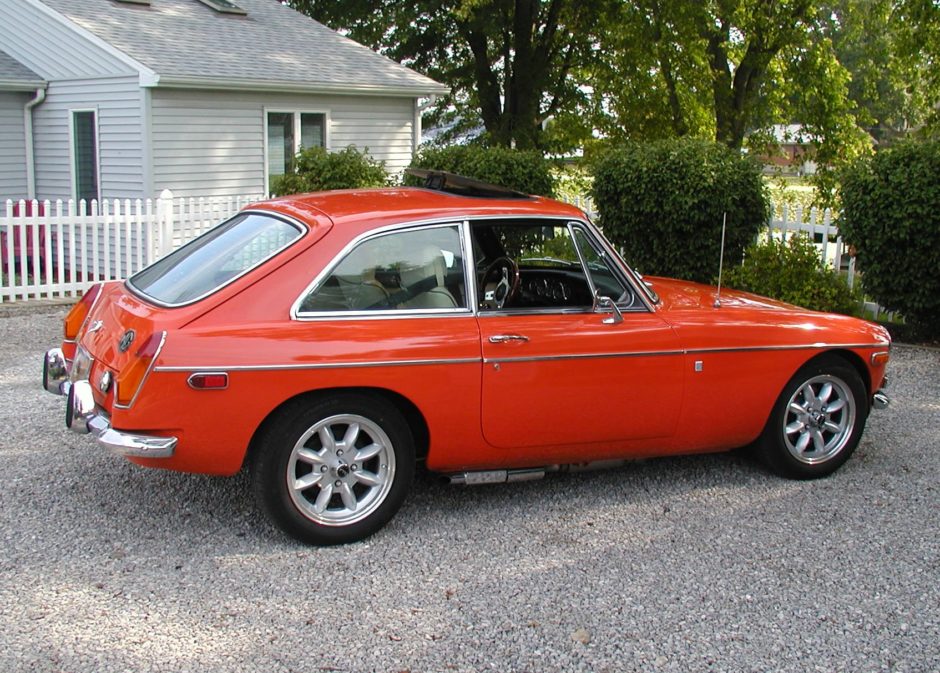 3.4L V6-Powered 1972 MGB GT