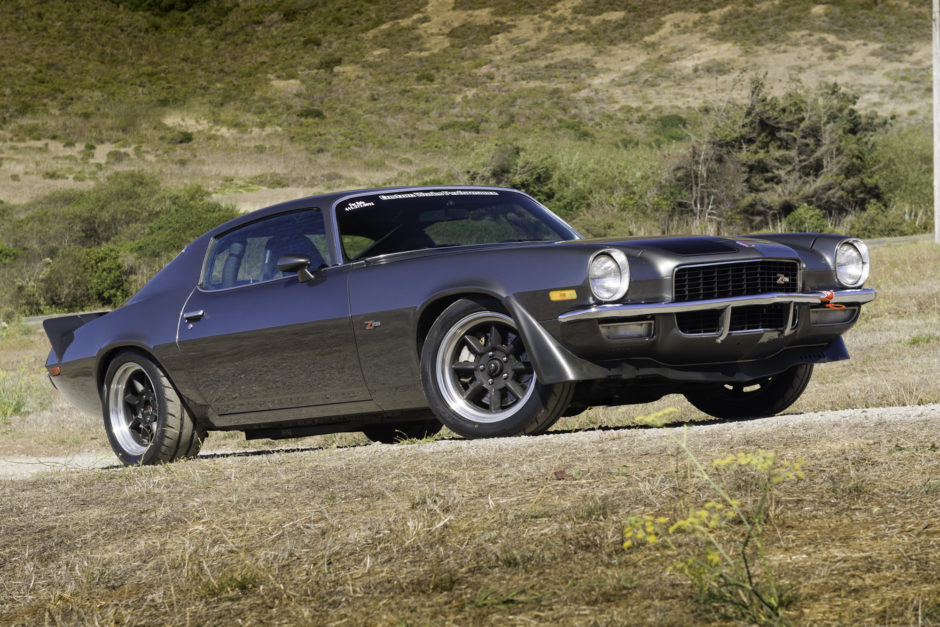 Modified 1971 Chevrolet Camaro Z/28 6-Speed