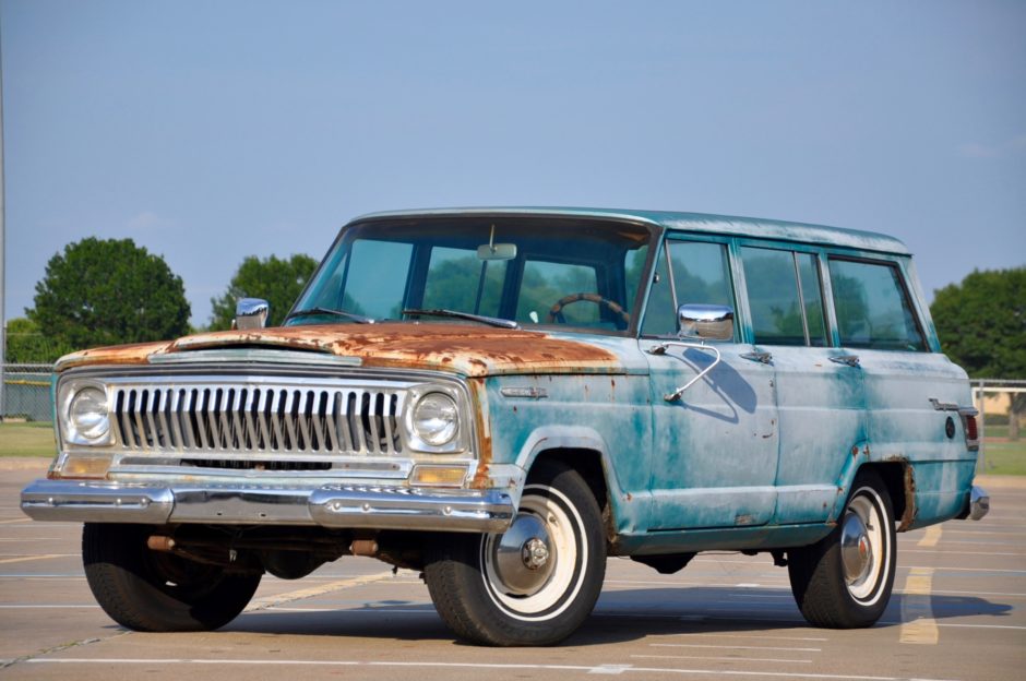 No Reserve: 1969 Jeep Wagoneer