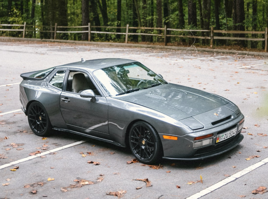 Modified 1987 Porsche 944 Turbo