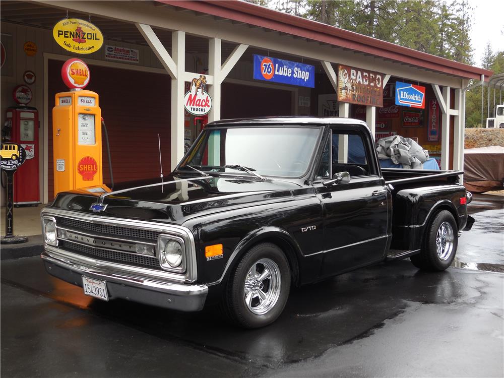 1970 CHEVROLET C-10 CUSTOM PICKUP