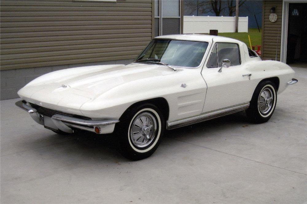 1964 CHEVROLET CORVETTE