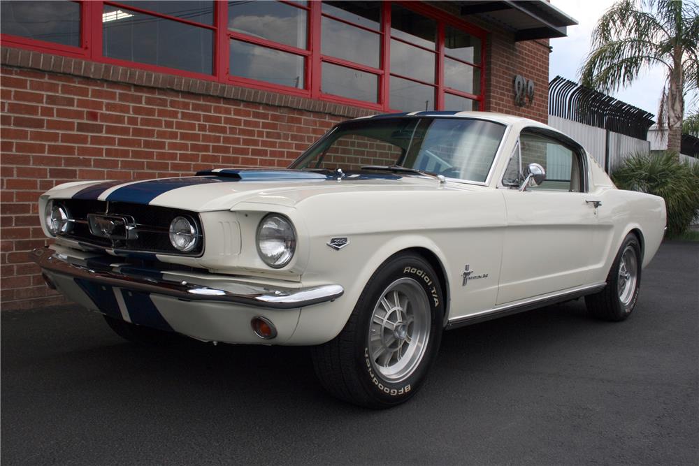 1965 FORD MUSTANG CUSTOM FASTBACK