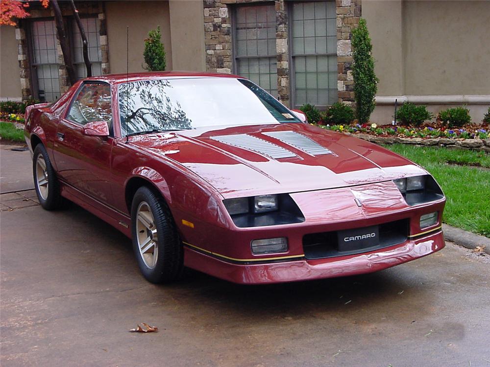 1986 CHEVROLET CAMARO IROC Z/28 COUPE