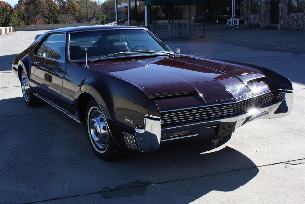 1966 OLDSMOBILE TORONADO 2 DOOR HARDTOP