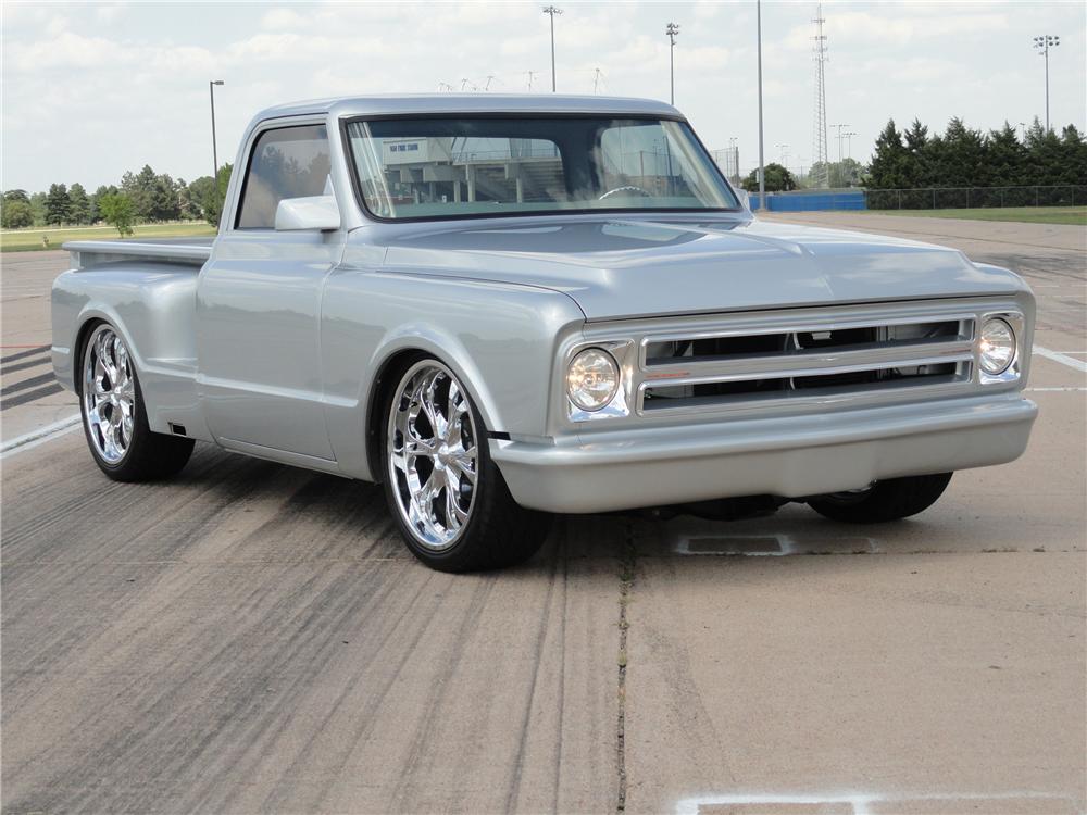 1967 CHEVROLET C-10 CUSTOM PICKUP