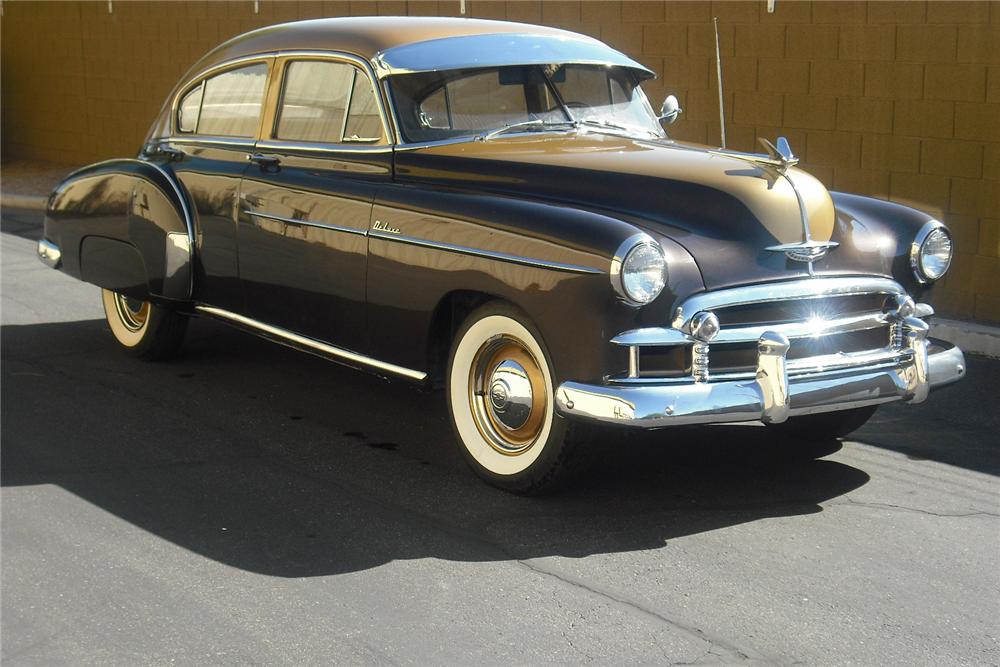 1949 CHEVROLET FLEETLINE DELUXE 4 DOOR SEDAN